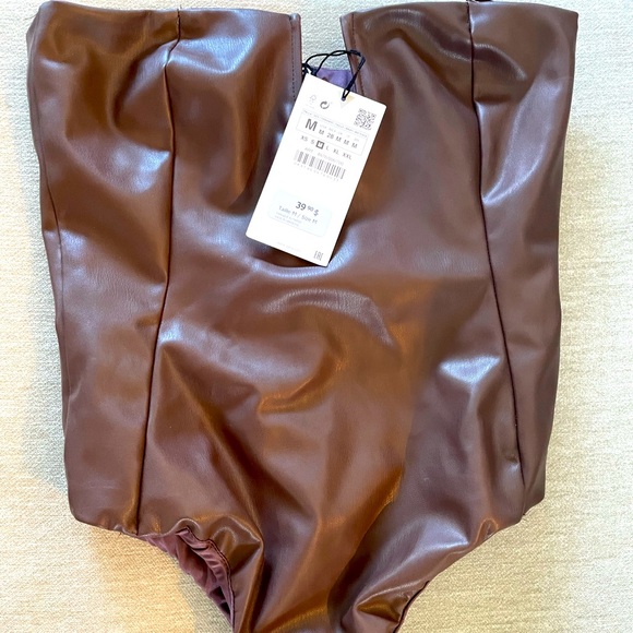 Super Cute Faux Leather Bodysuit Zara - Picture 1 of 2